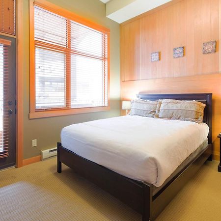 Slalom Creek Three Bedrooms Rossland Eksteriør billede